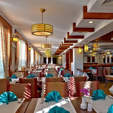 Resort Star Side